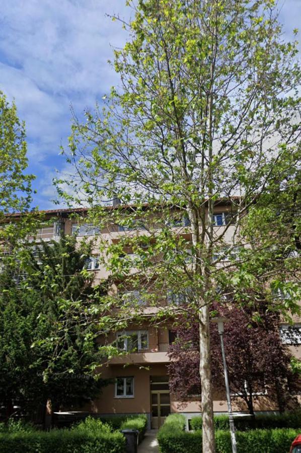 Court Crossing Apartment Загреб Екстериор снимка